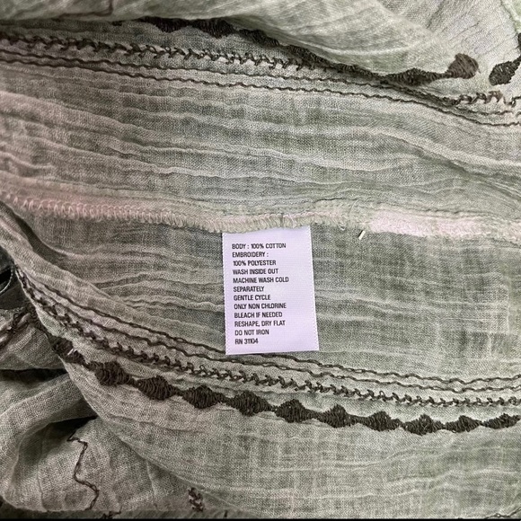 Cold  Shoulder Scoop Neck Ruffle Green Blouse - Picture 12 of 12